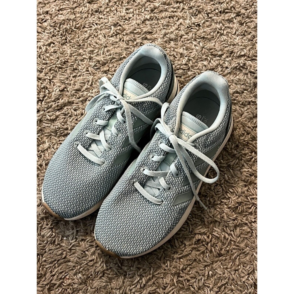 Adidas Women's Athletic Shoes Sneakers Seafoam Size 5.5‎ Very Good Condition!